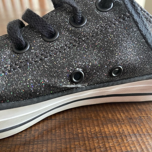 Converse. Black sparkly. Women’s size 9, Men’s size 7. - Picture 3 of 5